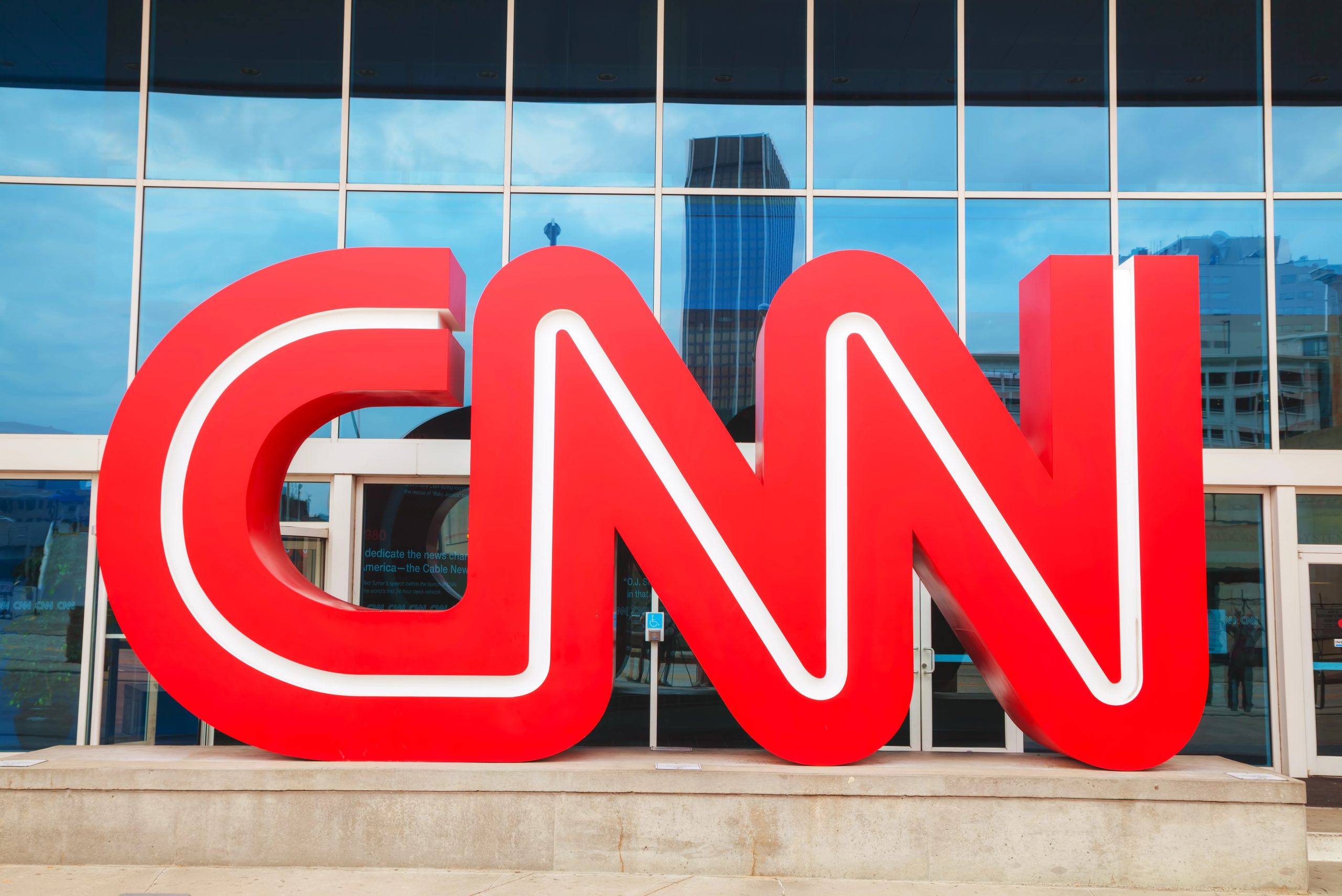 CNN Poll Finds Trump’s White Voter Approval at Record Low Before Midterms