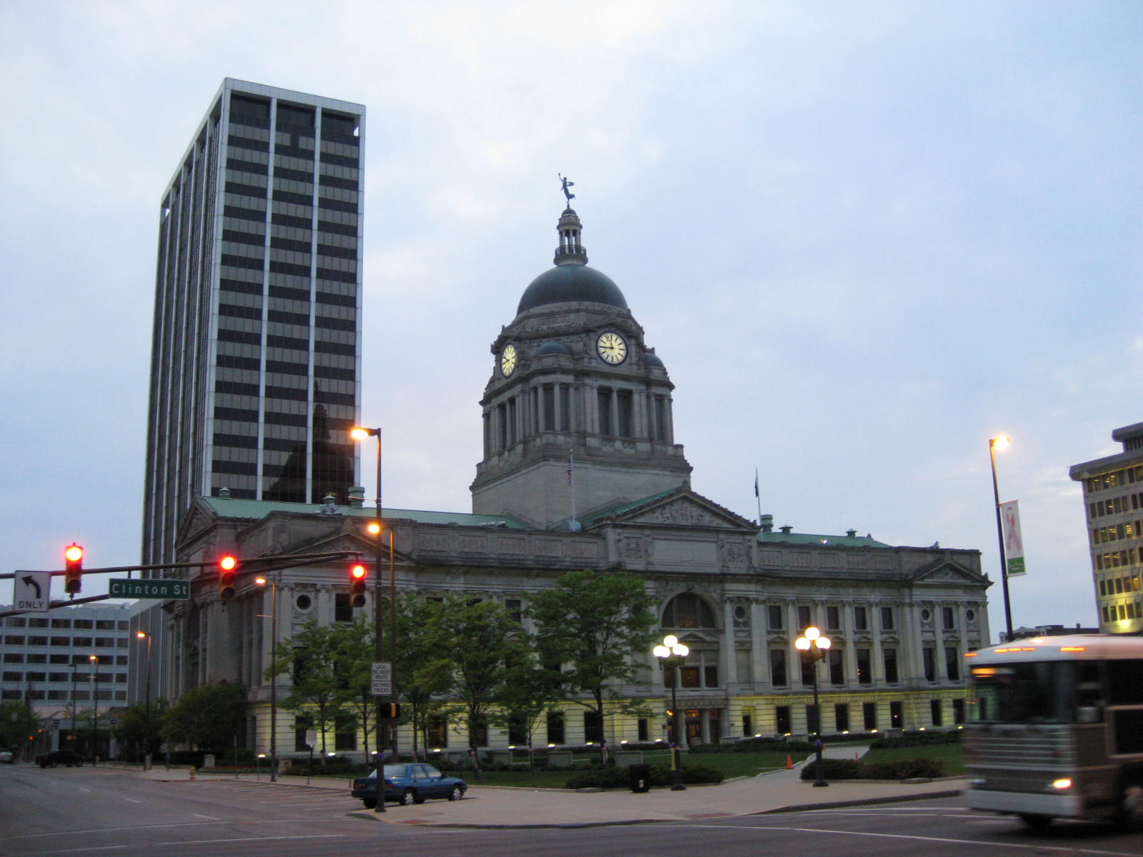 Exterior of Allen County Courthouse (Indiana) 2008 00