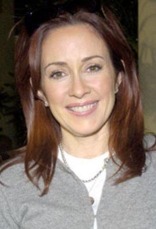 Patricia Heaton (cropped)