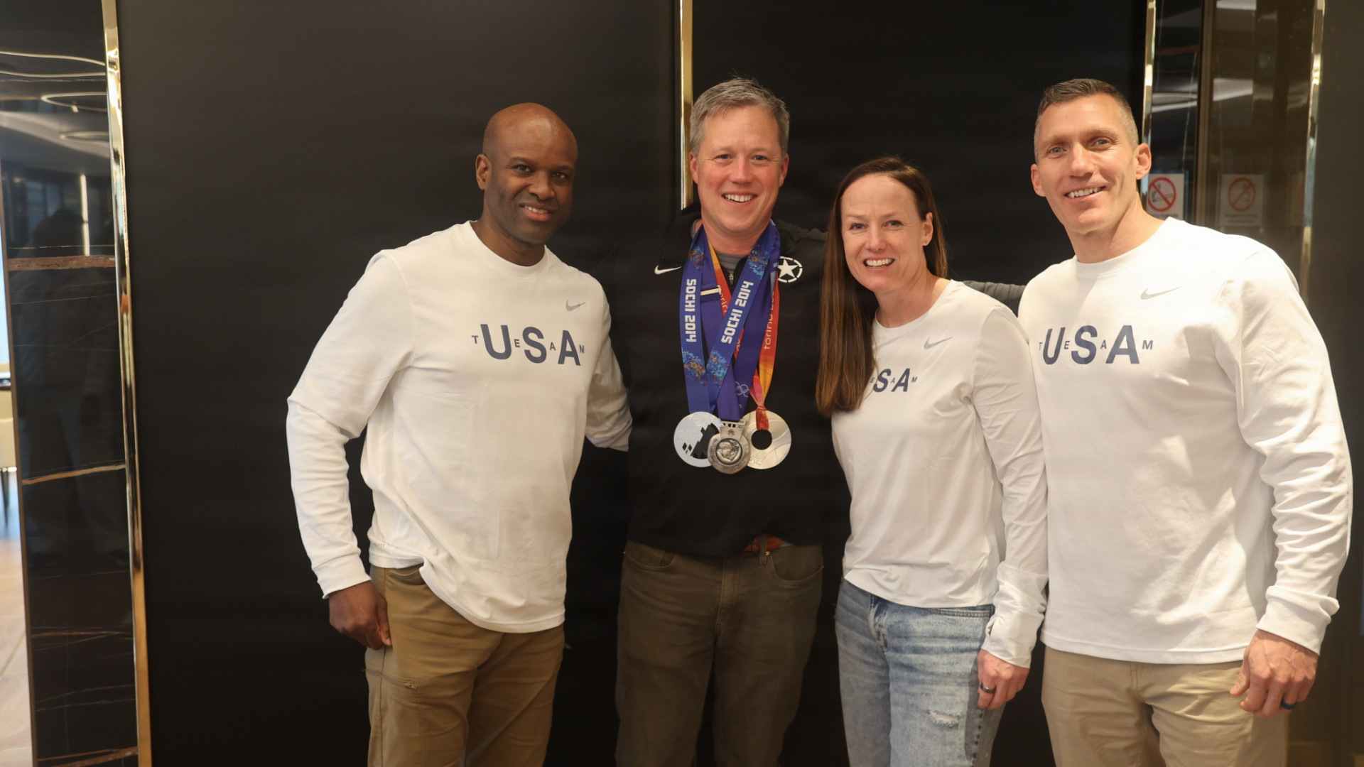 Secretary of the Army Dan Driscoll visits U S Army WCAP Soldier Athletes in Milan (9538418)