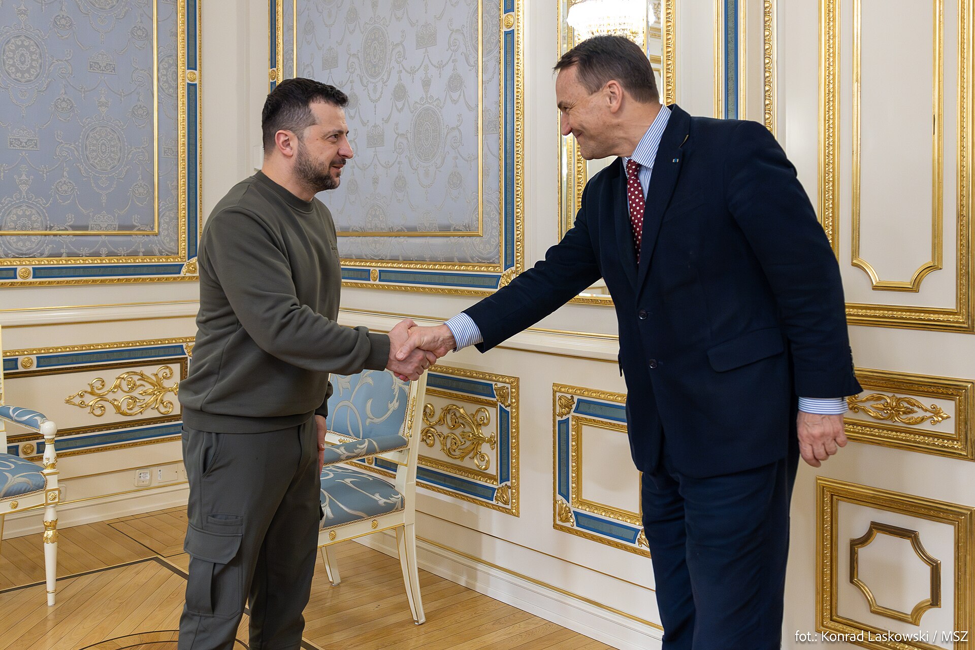 Volodymyr Zelenskyy, Radosław Sikorski
