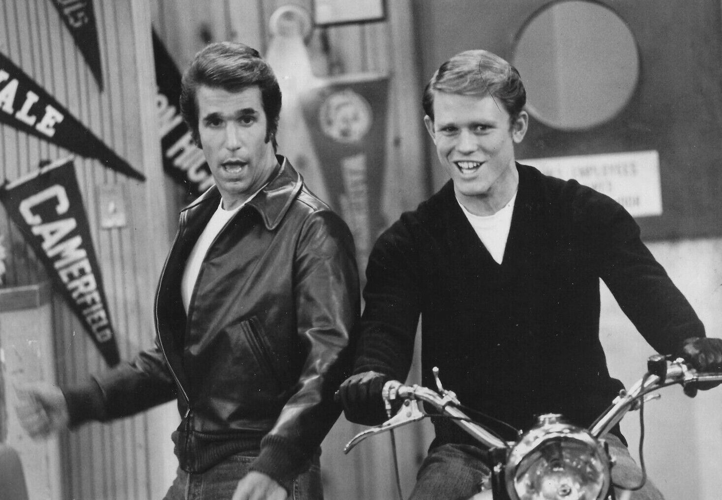 Happy days motorcycle richie fonzie 1977