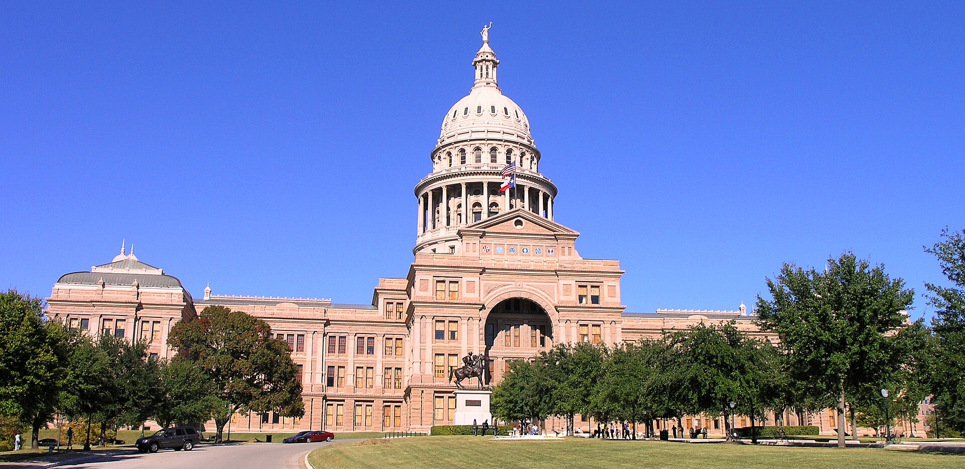 Texas State Capitol building front left front oblique view